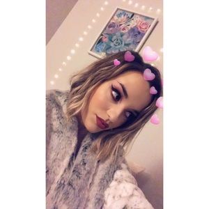 Meet your Posher, Cierra